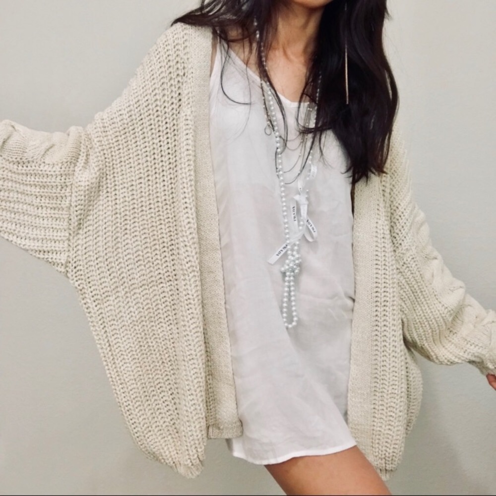 Brand new oversized sweater cardigan - Picture 4 of 8